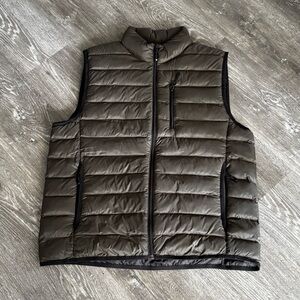 32 Degrees Men's Dark Olive Quilted Vest